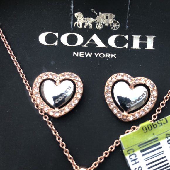 Coach Necklace Set - Picture 4 of 6
